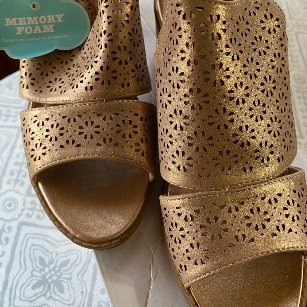 Dress heel